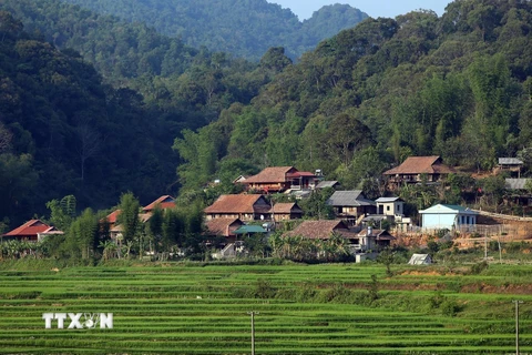 Bản làng tại xã Nà Nhạn. (Ảnh: Phan Tuấn Anh/TTXVN)