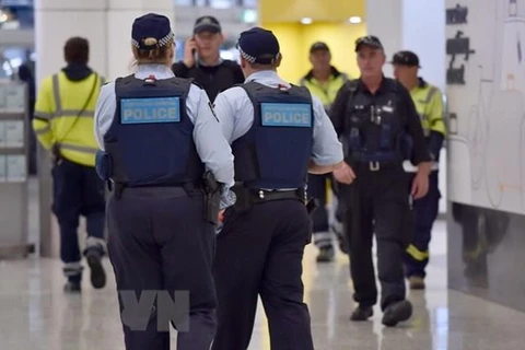 [Video] Australia bắt giữ thanh niên 18 tuổi mang dụng cụ chế tạo bom