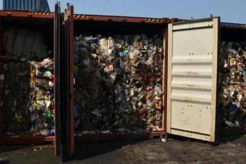 Các container rác thải của Canada tại cảng Subic của Philippines. (Ảnh: CBC/TTXVN)
