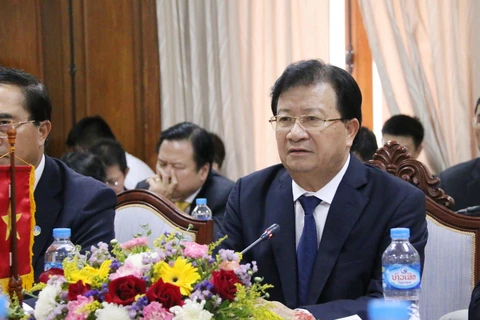 Phó Thủ tướng Trịnh Đình Dũng phát biểu tại buổi làm việc với Phó Chủ tịch Quốc hội Lào Somphan Phengkhammi về Dự án xây nhà Quốc hội mới của Lào. (Ảnh: Xuân Tú/TTXVN)