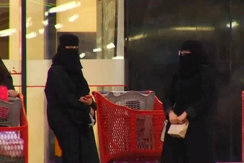 [Video] Phụ nữ Saudi Arabia đã được tự do du lịch nước ngoài