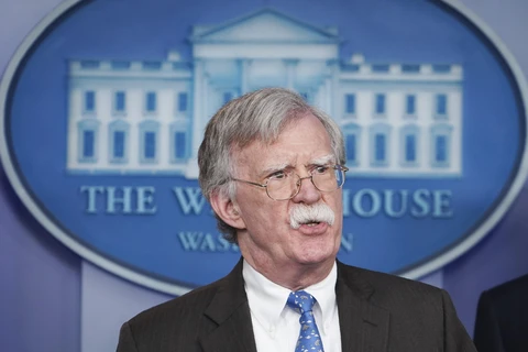 Cố vấn An ninh quốc gia Mỹ John Bolton phát biểu tại một cuộc họp báo ở Washington, DC. (Ảnh: AFP/TTXVN)