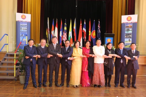 Đại sứ các nước ASEAN tại Lễ kỷ niệm. (Ảnh: Nguyễn Minh/Vietnam+)