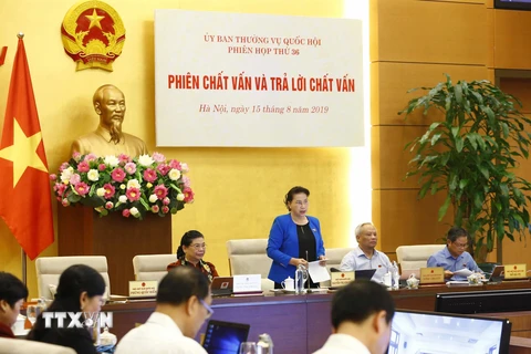 Chủ tịch Quốc hội Nguyễn Thị Kim Ngân phát biểu khai mạc Phiên chất vấn và trả lời chất vấn. (Ảnh: Văn Điệp/TTXVN)