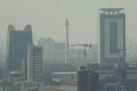 Khói mù ô nhiễm bao phủ Jakarta, Indonesia, ngày 24/7/2019. (Ảnh: AFP/TTXVN)