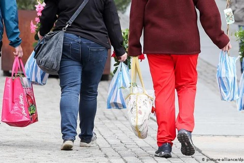 Đức sẽ phạt 110 USD nếu siêu thị cung cấp túi nhựa cho khách hàng