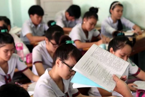 Xây dựng bộ tiêu chuẩn đánh giá các tài nguyên giáo dục mở ở Việt Nam