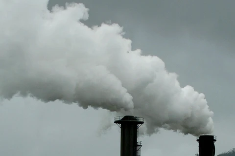 EU sẽ tiến hành đánh thuế các công ty nước ngoài gây ô nhiễm, trong đó có Mỹ. (Ảnh: AFP/TTXVN)