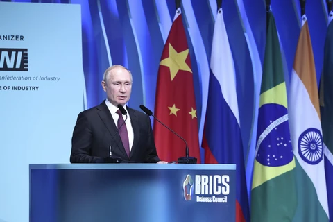 Tổng thống Nga Vladimir Putin phát biểu tại Diễn đàn doanh nghiệp BRICS ở Brasilia, Brazil, ngày 13/11/2019. (Ảnh: THX/TTXVN)