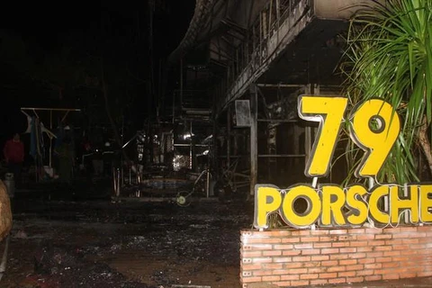  Đắk Lắk: Quán bar bốc cháy lúc nửa đêm, hàng chục khách tháo chạy