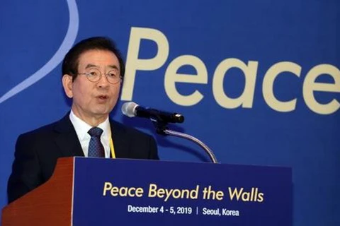 Thị trưởng Seoul Park Won-Soon phát biểu khai mạc trong Hội nghị Hòa bình Seoul 2019 tại một khách sạn ở Seoul vào ngày 4/12/2019. (Nguồn: Yonhap)