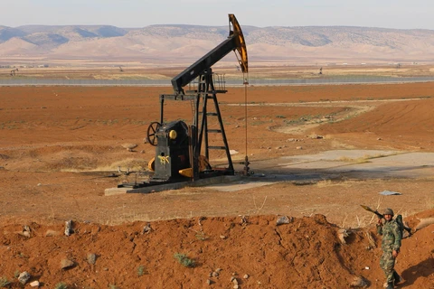 Một giếng dầu ở tỉnh Hasakah, Syria, ngày 5/11/2019. (Ảnh: THX/TTXVN)