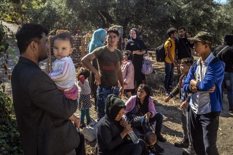 Người tị nạn trên đảo Lesbos, Hy Lạp ngày 1/10/2019. (Ảnh: AFP/TTXVN)
