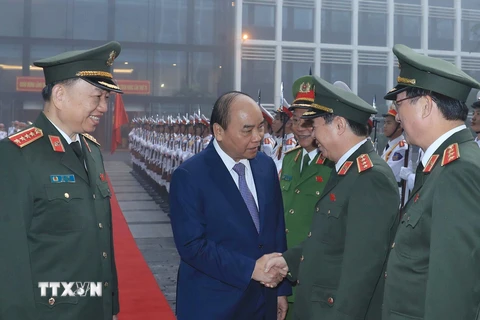 Thủ tướng Nguyễn Xuân Phúc dự Hội nghị Công an toàn quốc lần thứ 75