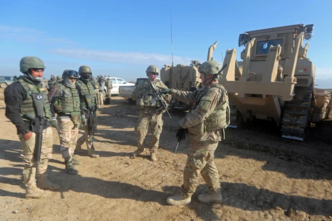Binh sỹ Mỹ làm nhiệm vụ tại căn cứ quân sự Basmaya, phía đông nam thủ đô Baghdad của Iraq. (Ảnh: AFP/TTXVN)