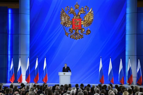 Tổng thống Nga Vladimir Putin đọc Thông điệp liên bang năm 2020 tại phòng triển lãm trung tâm “Manezh” ở thủ đô Moskva ngày 15/1/2020. (Ảnh: AFP/TTXVN)
