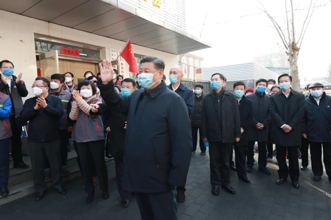Chủ tịch Trung Quốc Tập Cận Bình thị sát công tác phòng dịch liên quan virus nCoV tại Bắc Kinh, ngày 10/2/2020. (Ảnh: THX/ TTXVN)