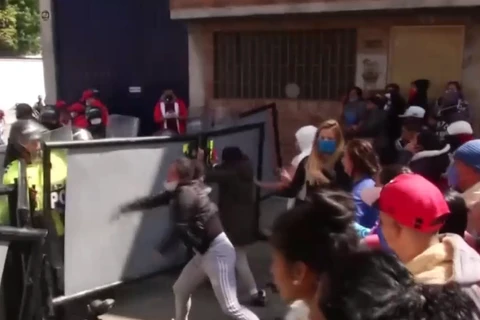 [Video] Bạo loạn nhà tù ở Colombia, cả tù nhân và cảnh sát thương vong