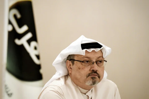 Nhà báo Saudi Arabia Jamal Khashoggi trong cuộc họp báo tại Manama, Bahrain, ngày 15/12/2014. (Ảnh: AFP/TTXVN)