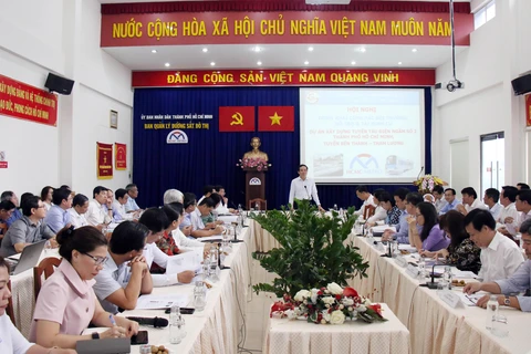 Hội nghị triển khai công tác bồi thường, hỗ trợ và tái định cư Dự án xây dựng tuyến tàu điện ngầm số 2 Thành phố Hồ Chí Minh (metro số 2 Bến Thành - Tham Lương). (Ảnh: Tiến Lực/TTXVN)