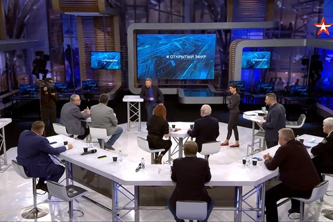 Toàn cảnh talk show trên kênh truyền hình Ngôi sao của Nga. (Ảnh chụp màn hình)