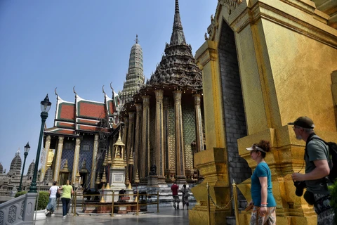 Khách du lịch tại Bangkok, Thái Lan ngày 2/3/2020. (Ảnh: AFP/TTXVN)