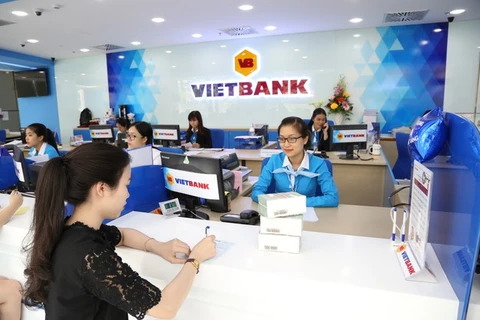 Giao dịch tại Ngân hàng Việt Nam Thương tín. (Nguồn: Vietbank)