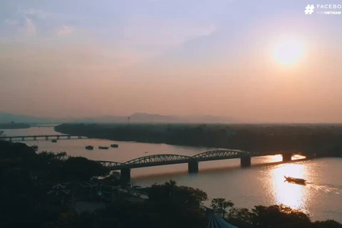 Hình ảnh trong clip "Bao la Việt Nam"