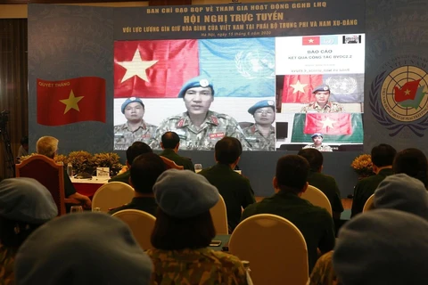 Ban chỉ đạo Bộ Quốc phòng họp trực tuyến với các lực lượng Việt Nam thực hiện nhiệm vụ gìn giữ hòa bình Liên hợp quốc tại Cộng hòa Trung Phi và Nam Sudan. (Ảnh: Dương Giang/TTXVN)