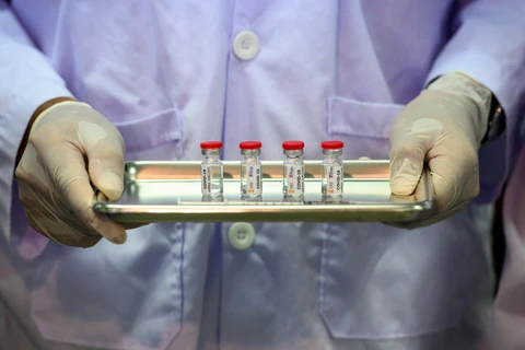 Vắcxin phòng COVID-19 được nghiên cứu tại phòng thí nghiệm ở Saraburi, Thái Lan, ngày 23/5/2020. (Ảnh: AFP/TTXVN)