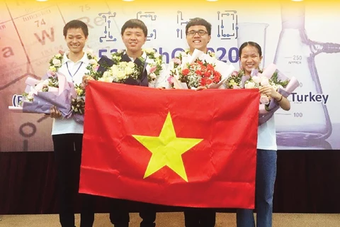 [Infographics] Việt Nam đoạt 4 Huy chương Vàng Olympic Hóa học quốc tế