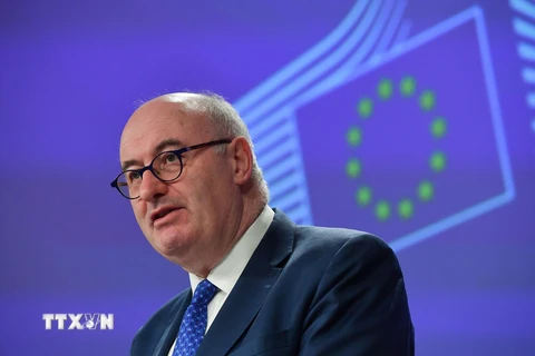 Ủy viên thương mại Liên minh châu Âu (EU) Phil Hogan trong cuộc họp báo về vấn đề Brexit tại Brussels, Bỉ ngày 8/4/2019. (Ảnh: AFP/TTXVN)