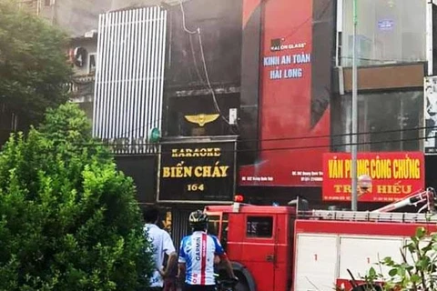 Hà Nội: Cháy quán karaoke trên đường Hoàng Quốc Việt