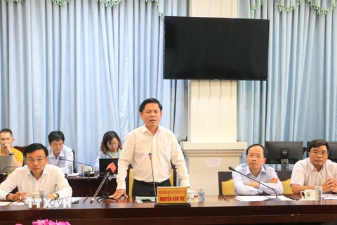 Bộ trưởng Bộ Giao thông Vận tải Nguyễn Văn Thể phát biểu tại buổi làm việc. (Ảnh: Lê Thúy Hằng/TTXVN)
