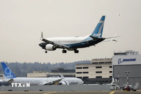 Máy bay Boeing 737 MAX thực hiện chuyến bay kiểm tra tại nhà máy của Boeing ở Seattle, Washington, Mỹ, ngày 30/9/2020. (Ảnh: AFP/TTXVN)