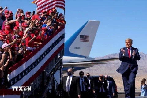 Tổng thống Mỹ Donald Trump trong chiến dịch vận động tranh cử ở thành phố Bullhead, bang Arizona. (Ảnh: Reuters/TTXVN)