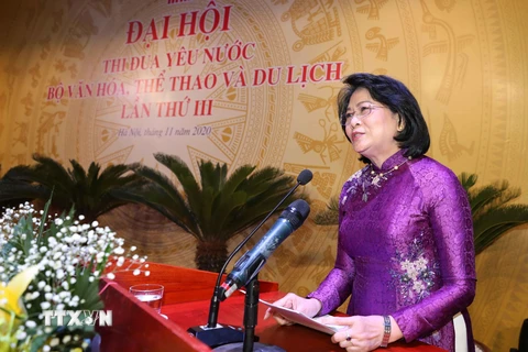 Phó Chủ tịch nước Đặng Thị Ngọc Thịnh phát biểu tại đại hội. (Ảnh: Thanh Tùng/TTXVN)