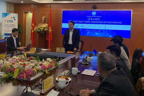 Thứ trưởng Bộ Thông tin và Truyền thông Nguyễn Huy Dũng phát biểu tại Lễ ra mắt nền tảng phát triển chính phủ số Flex Digital. (Nguồn: baochinhphu.vn)