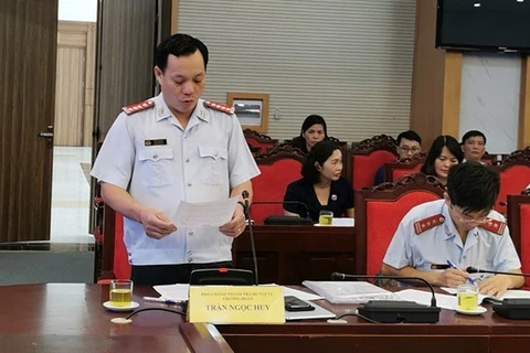 Phó Chánh Thanh tra Bộ Nội vụ Trần Ngọc Huy công bố quyết định thanh tra tại UBND tỉnh Sơn La vào tháng 10/2020. (Nguồn: vietnamnet.vn)