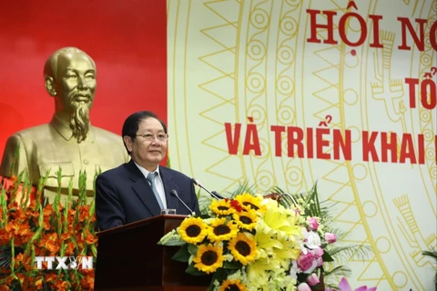Bộ trưởng Bộ Nội vụ Lê Vĩnh Tân phát biểu khai mạc Hội nghị trực tuyến toàn quốc tổng kết 5 năm giai đoạn 2016 - 2020 và triển khai nhiệm vụ công tác năm 2021 của ngành Nội vụ. (Ảnh: Văn Điệp/TTXVN)