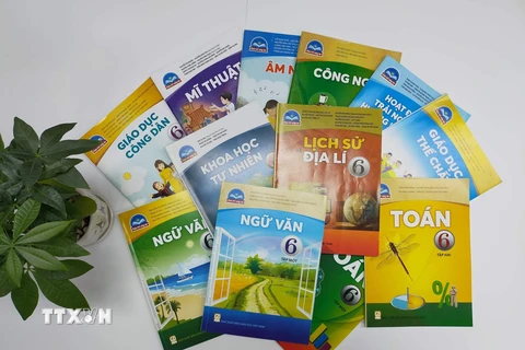 Bộ sách "Chân trời sáng tạo" lớp 6 của NXB Giáo dục Việt Nam. (Ảnh: TTXVN phát)