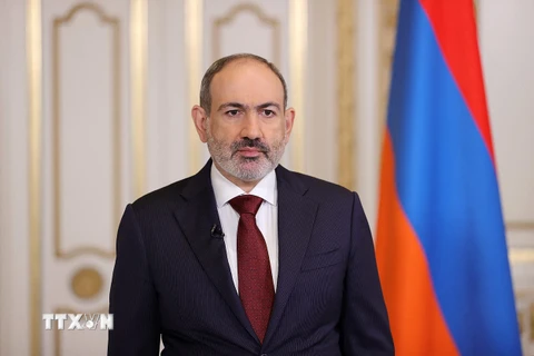 Thủ tướng Armenia Nikol Pashinyan phát biểu tại Yerevan ngày 25/4/2021. (Ảnh: AFP/TTXVN)