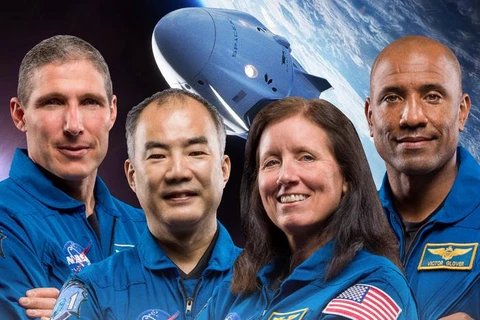 (Từ trái sang) Các nhà du hành vũ trụ Mike Hopkins, Soichi Noguchi, Shannon Walker và Victor Glover. (Nguồn: NASA)