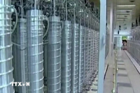 Các máy ly tâm tại cơ sở hạt nhân Natanz của Iran. (Ảnh: IRNA/TTXVN)