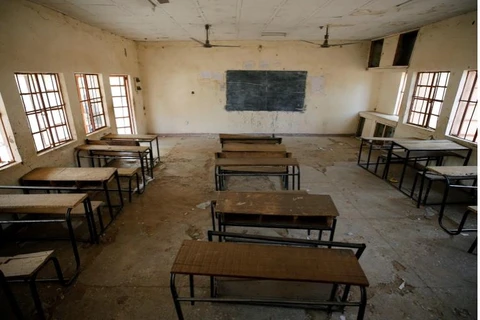 Một lớp học trống trải tại một trường học ở Dapchi thuộc bang Yobe, Nigeria, nơi hàng chục nữ sinh mất tích sau một cuộc tấn công vào ngôi làng của Boko Haram vào ngày 23/2/2018 (Nguồn: AFP)