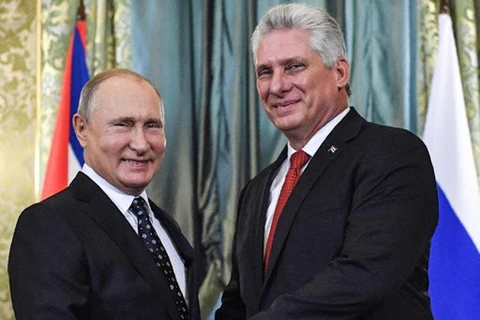 Tổng thống Nga Vladimir Putin và Chủ tịch Cuba Miguel Diaz-Canel Bermudez tại Điện Kremlin tháng 11/2018. (Ảnh: AP)
