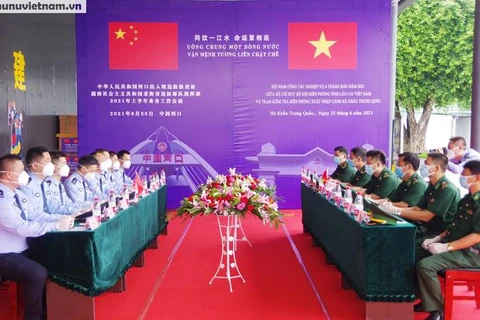 Quang cảnh Hội đàm nghiệp vụ 6 tháng đầu năm 2021 giữa các Đồn Biên phòng tỉnh Lào Cai với Biên phòng Hà Khẩu (Trung Quốc). (Nguồn: phunuvietnam.vn)