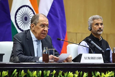 Ngoại trưởng Nga Sergei Lavrov (trái) và người đồng cấp Ấn Độ Subrahmanyam Jaishankar tại New Delhi tháng 4/2021. (Nguồn: arabnews.com)