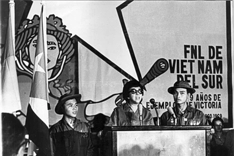 Bà Melba Hernandez phát biểu trong một cuộc mít tinh đoàn kết của Mặt trận Dân tộc Giải phóng miền Nam Việt Nam. (Nguồn: Granma). 