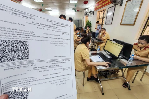 Hà Nội: Gấp rút hoàn thành thủ tục cấp giấy đi đường cho người dân